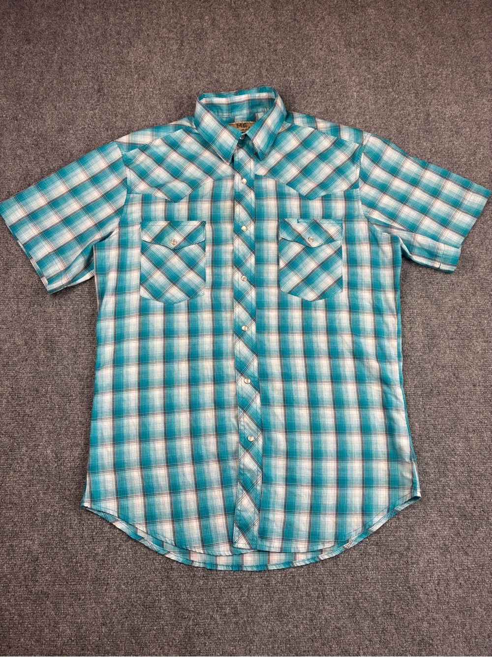 Wrangler Men's Western-Style Plaid Short-Sleeve Button-Down Shirt